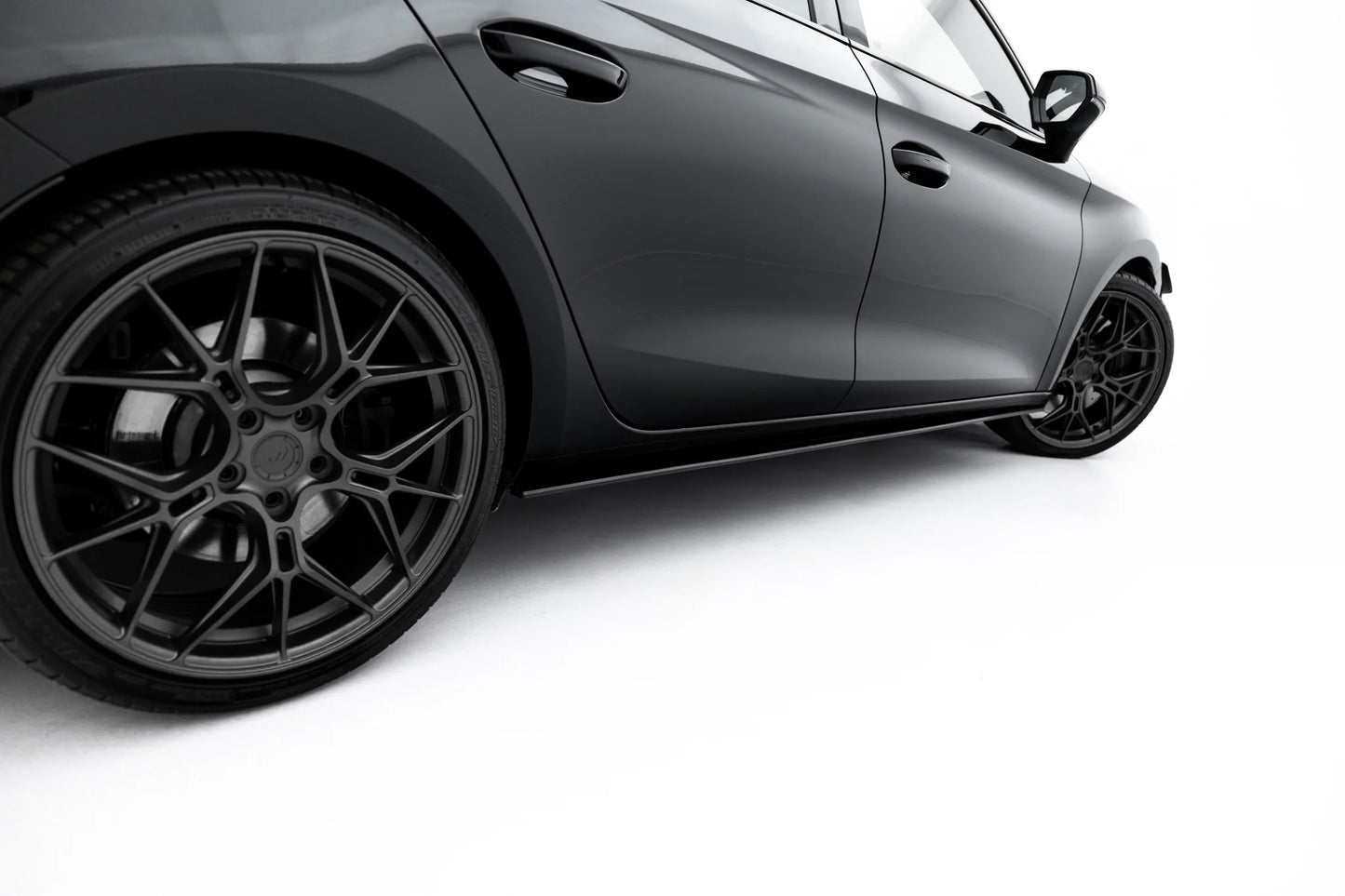 Street Pro Side Skirts Diffusers Cupra Leon ST / Hatchback Mk1 Facelift