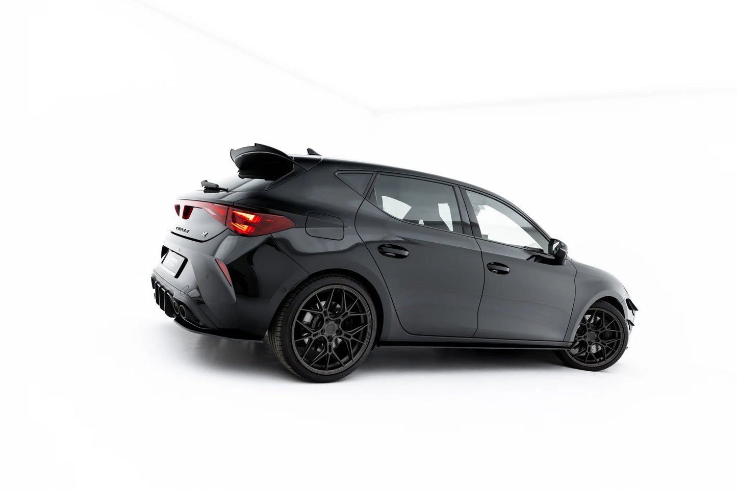Street Pro Side Skirts Diffusers Cupra Leon ST / Hatchback Mk1 Facelift