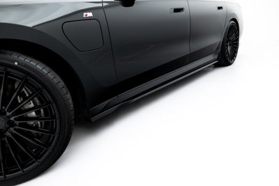Dokładki Progów V.2 pasujące do BMW 740d xDrive M-pack / 740i xDrive M-Pack G70