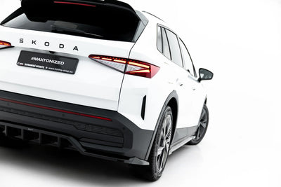 Hinten Splitter (mit einem vertikalem balken) Skoda Elroq RS Mk1