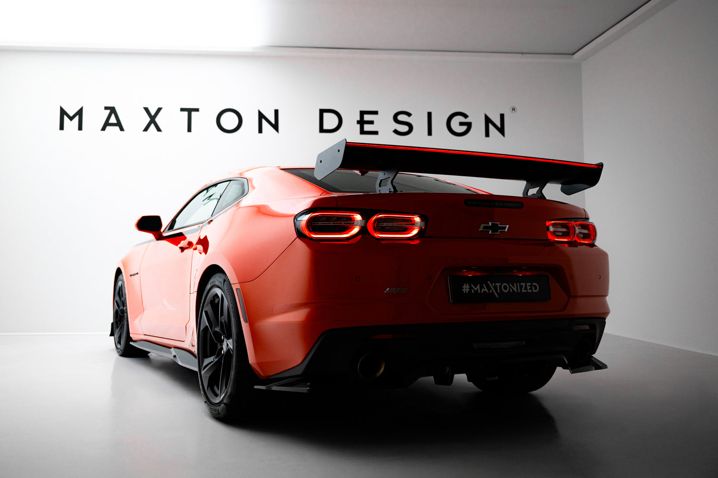 Carbon Spoiler With Internal Brackets Uprights + LED Chevrolet Camaro SS Mk6 Facelift