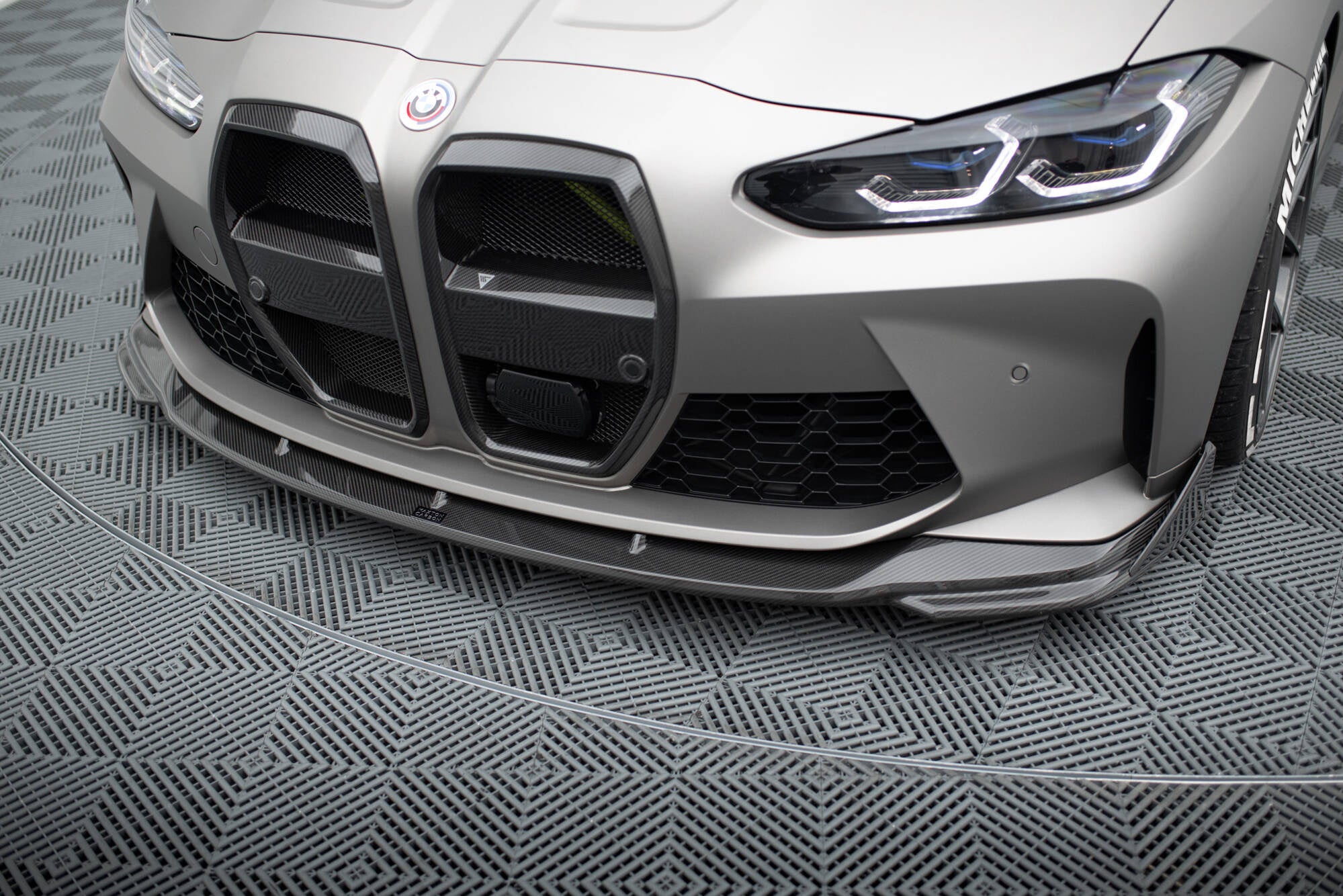 Prepreg Carbon Front Flaps BMW M4 G82 / G82 Facelift – Maxton Design