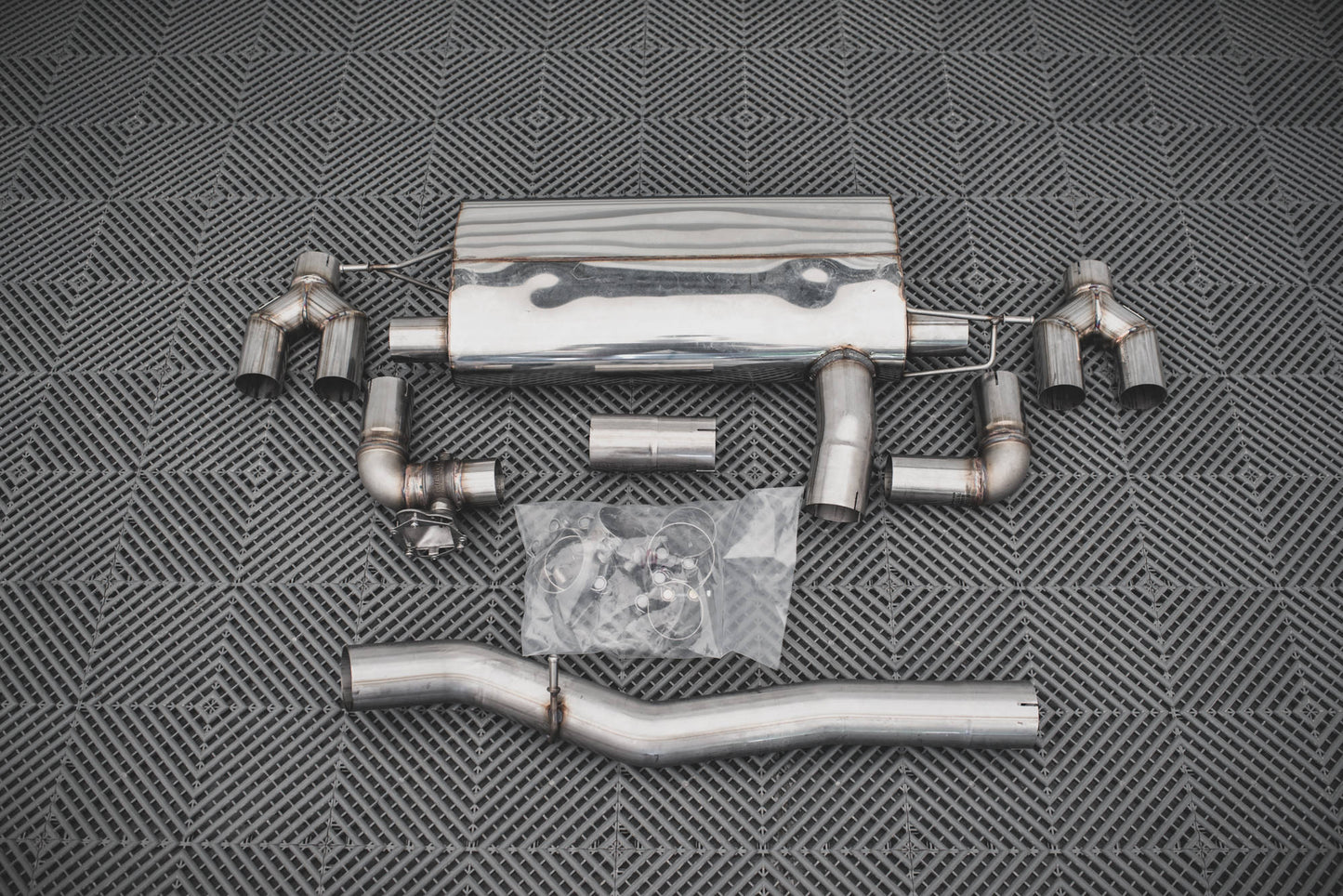 Rear Valance V.2 + Milltek Sport Exhaust BMW M135i F40