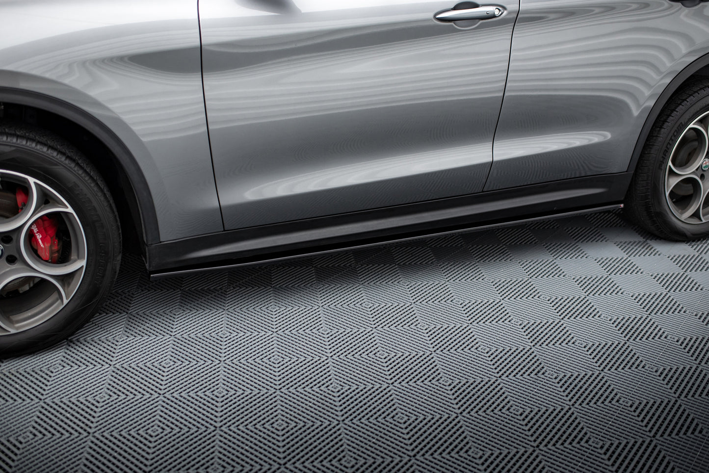 Side Skirts Diffusers Alfa Romeo Stelvio Mk1