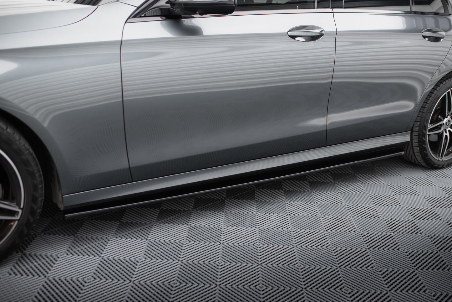 Side skirts Diffusers Mercedes-Benz E43 AMG / AMG-Line Sedan 
