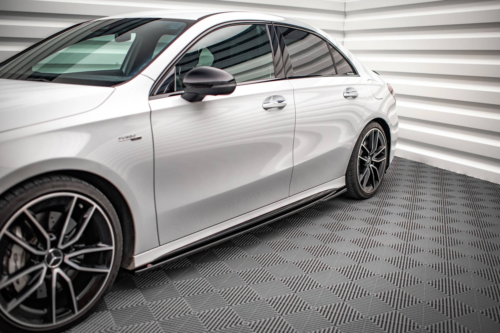 Side Skirts Diffusers V.2 suitable for Mercedes A35 AMG / AMG-Line