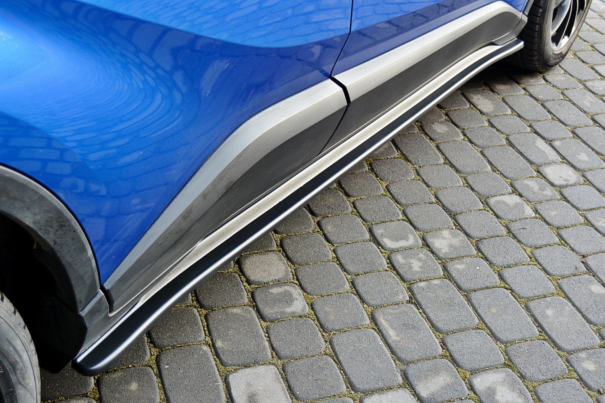 SIDE SKIRTS DIFFUSERS TOYOTA C-HR – Maxton Design