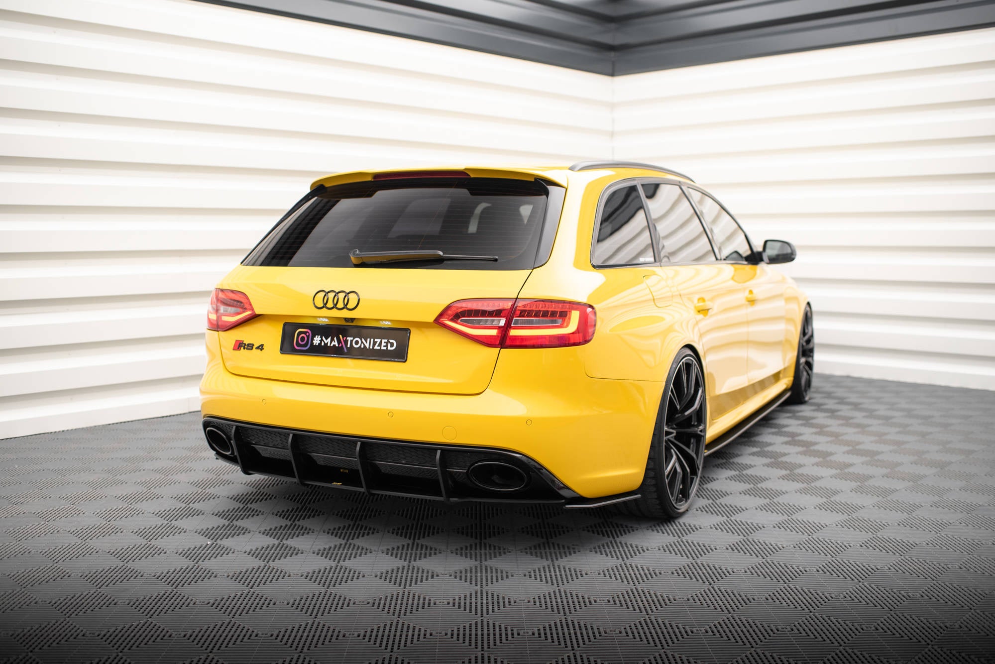 Street Pro Rear Diffuser Audi RS4 B8 – Maxton Design