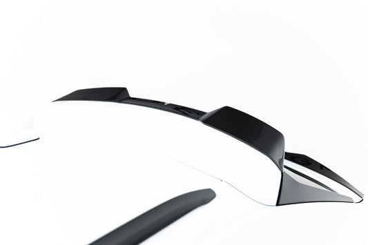 Set of Prepreg Carbon Splitters Audi RSQ8 Mk1