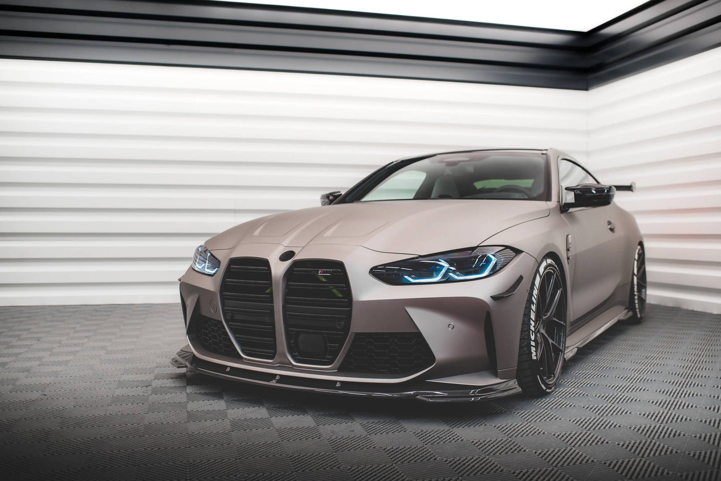 Set of Prepreg Carbon Fiber Splitters BMW M4 Coupe G82 / G82 Facelift