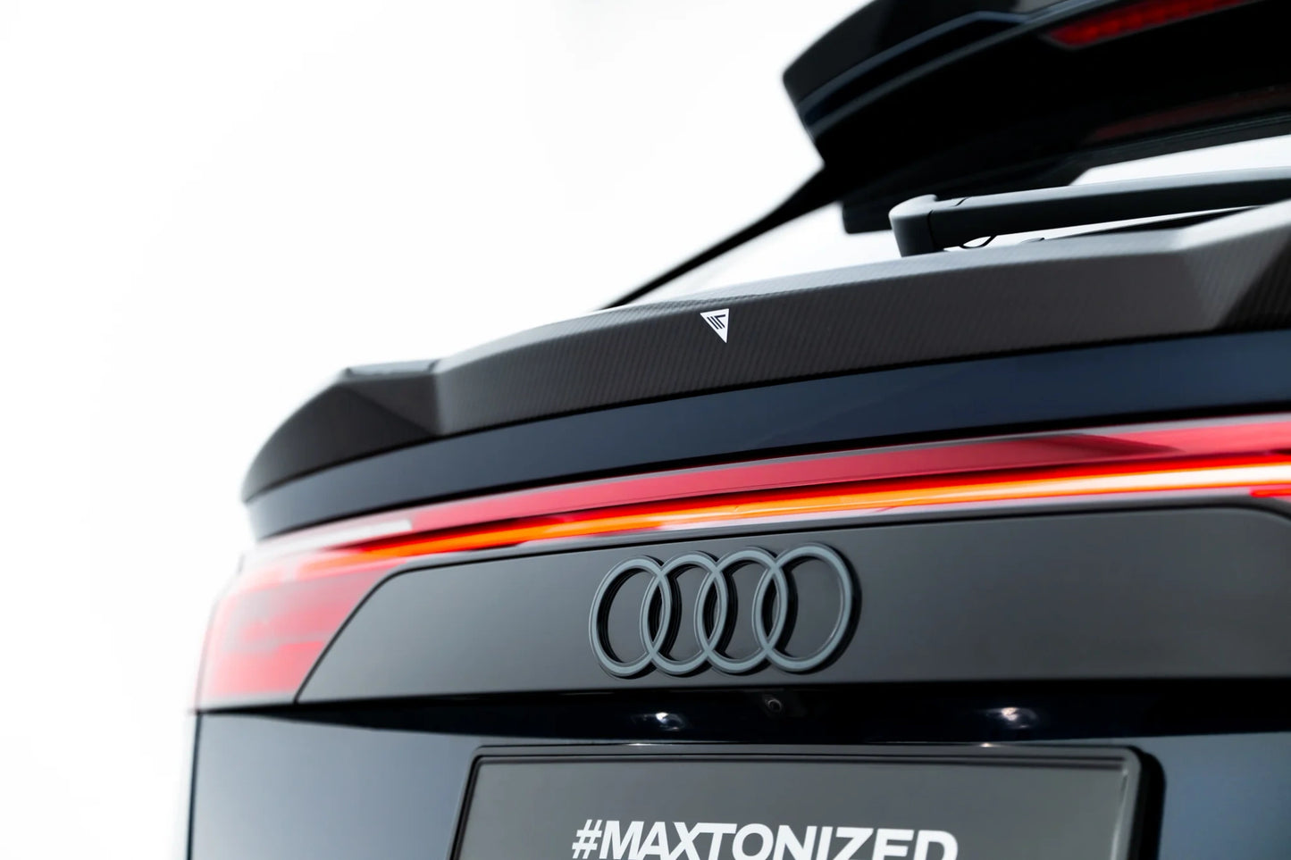 Prepreg Carbon Fiber Tailgate Spoiler (Lower) Audi RSQ8 Mk1 Facelift