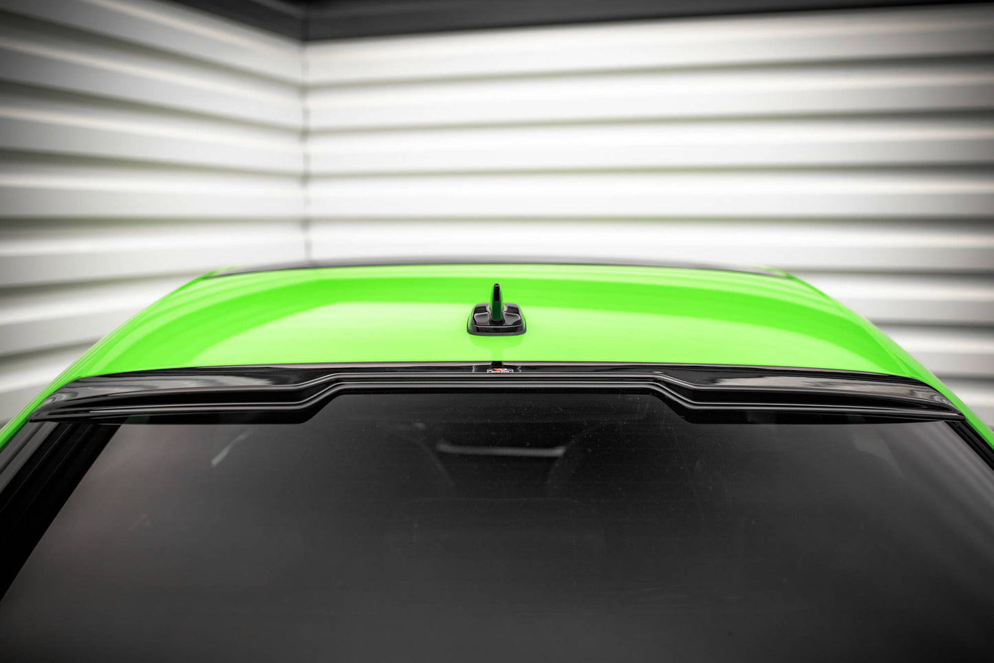 The extension of the rear window Audi A3 / A3 S-Line / RS3 Sedan 8Y