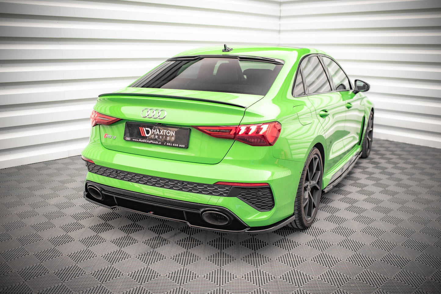 The extension of the rear window Audi A3 / A3 S-Line / RS3 Sedan 8Y