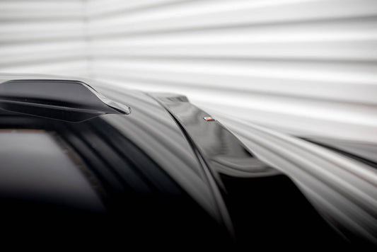 The extension of the rear window BMW 7 M-Pack / M760e / i7 M-Pack G70