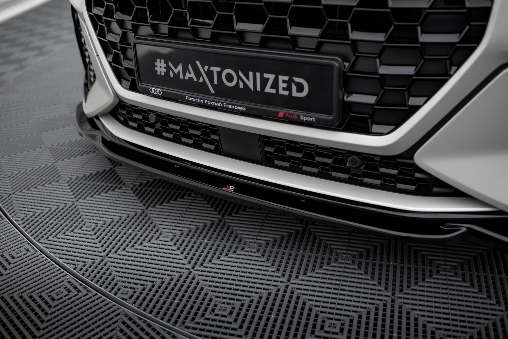 Audi RS Q3 マックストンデザイン リップスポイラー Front Splitter V.1 Audi RSQ3 Sportback / SUV F3 – Maxton Design