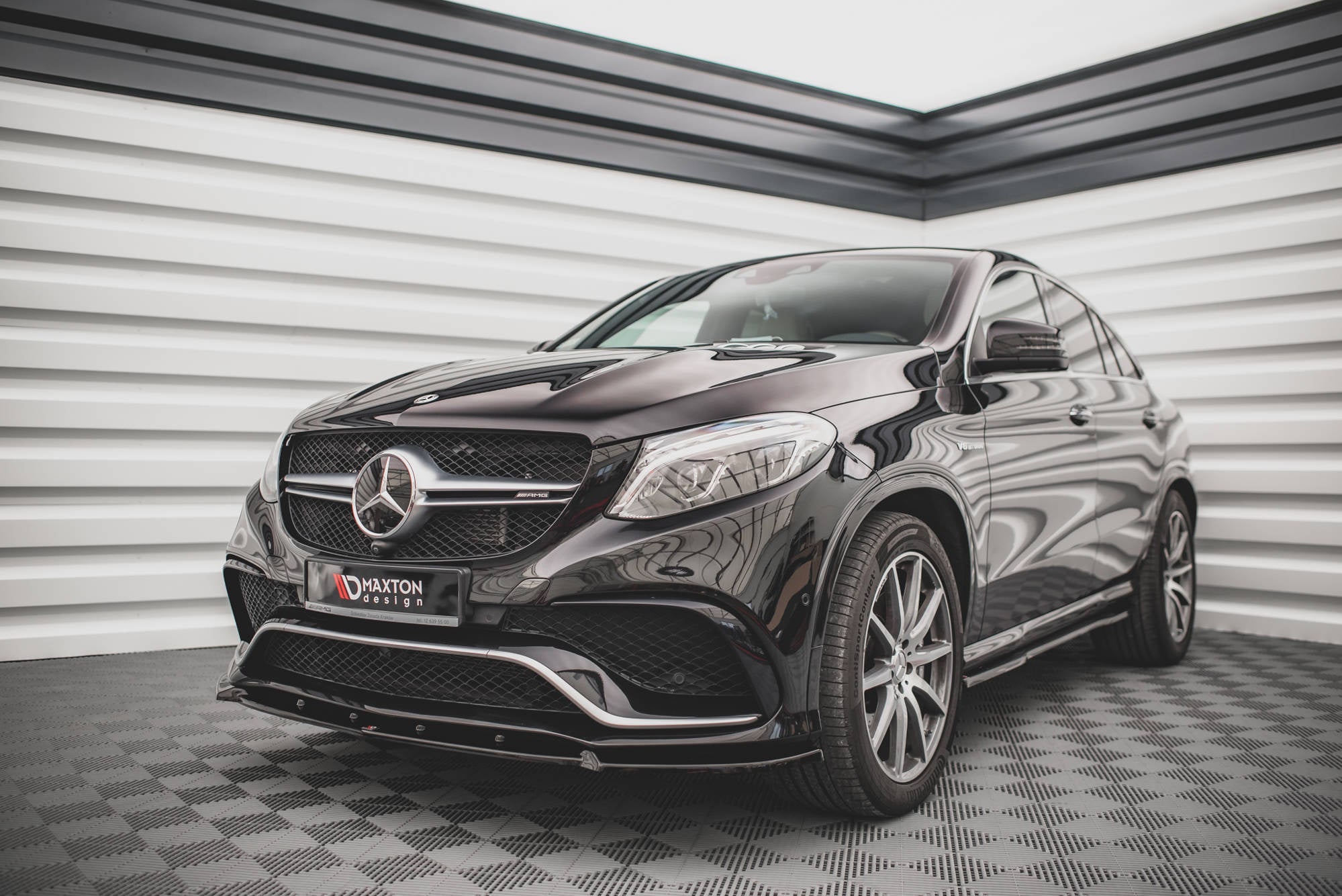 Front Splitter V.1 suitable for Mercedes-Benz GLE Coupe / SUV 63