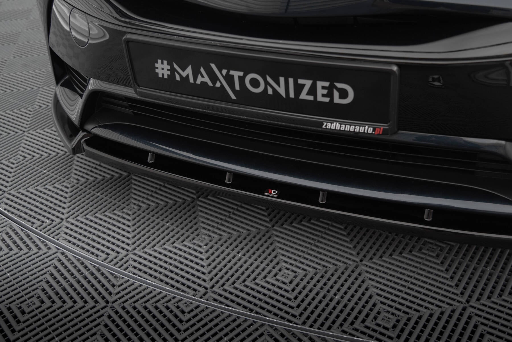 front-splitter-v-1-toyota-avensis-mk3-facelift-maxton-design