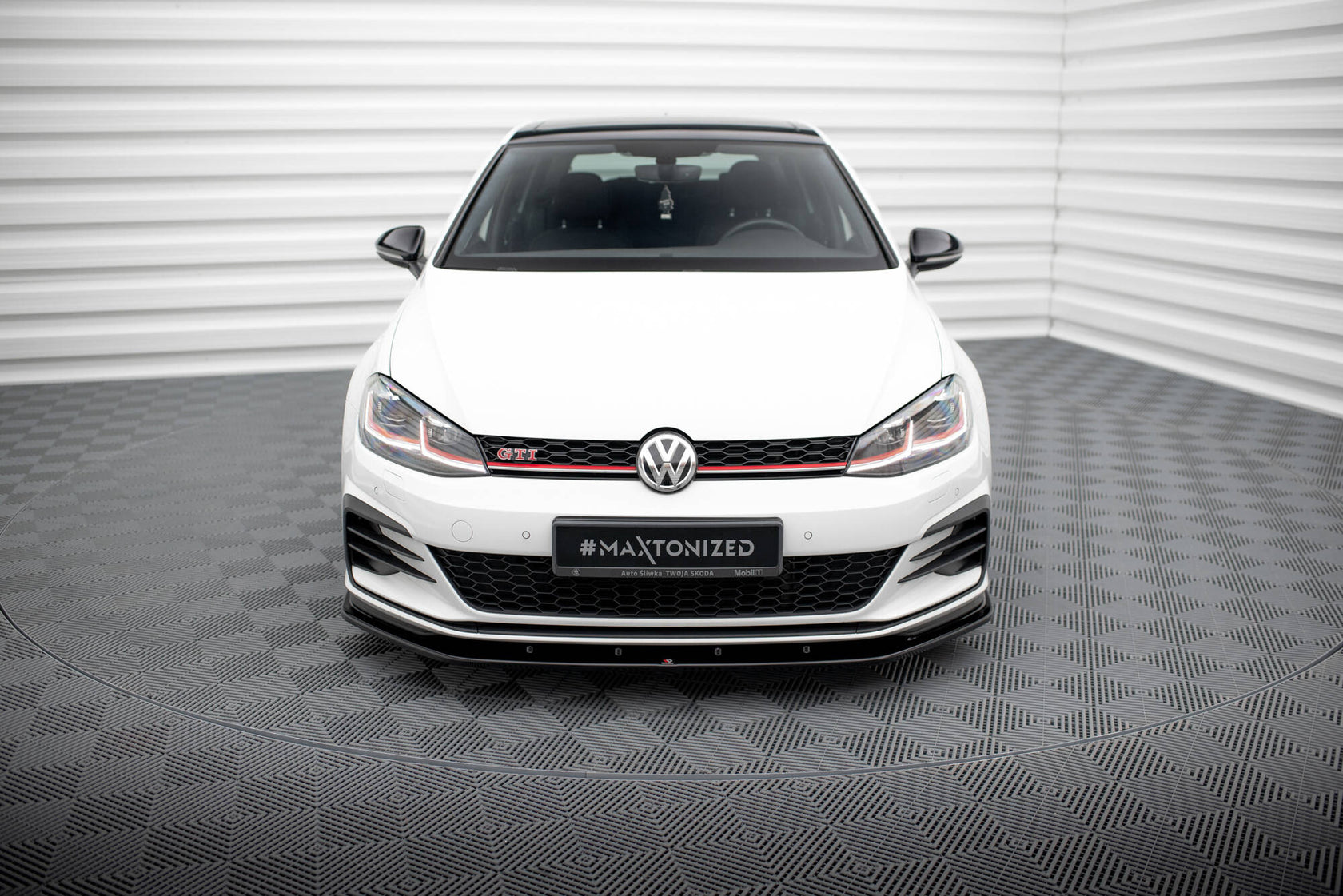 Front Splitter V.1 Volkswagen Golf GTI / GTD Mk7 Facelift – Maxton Design