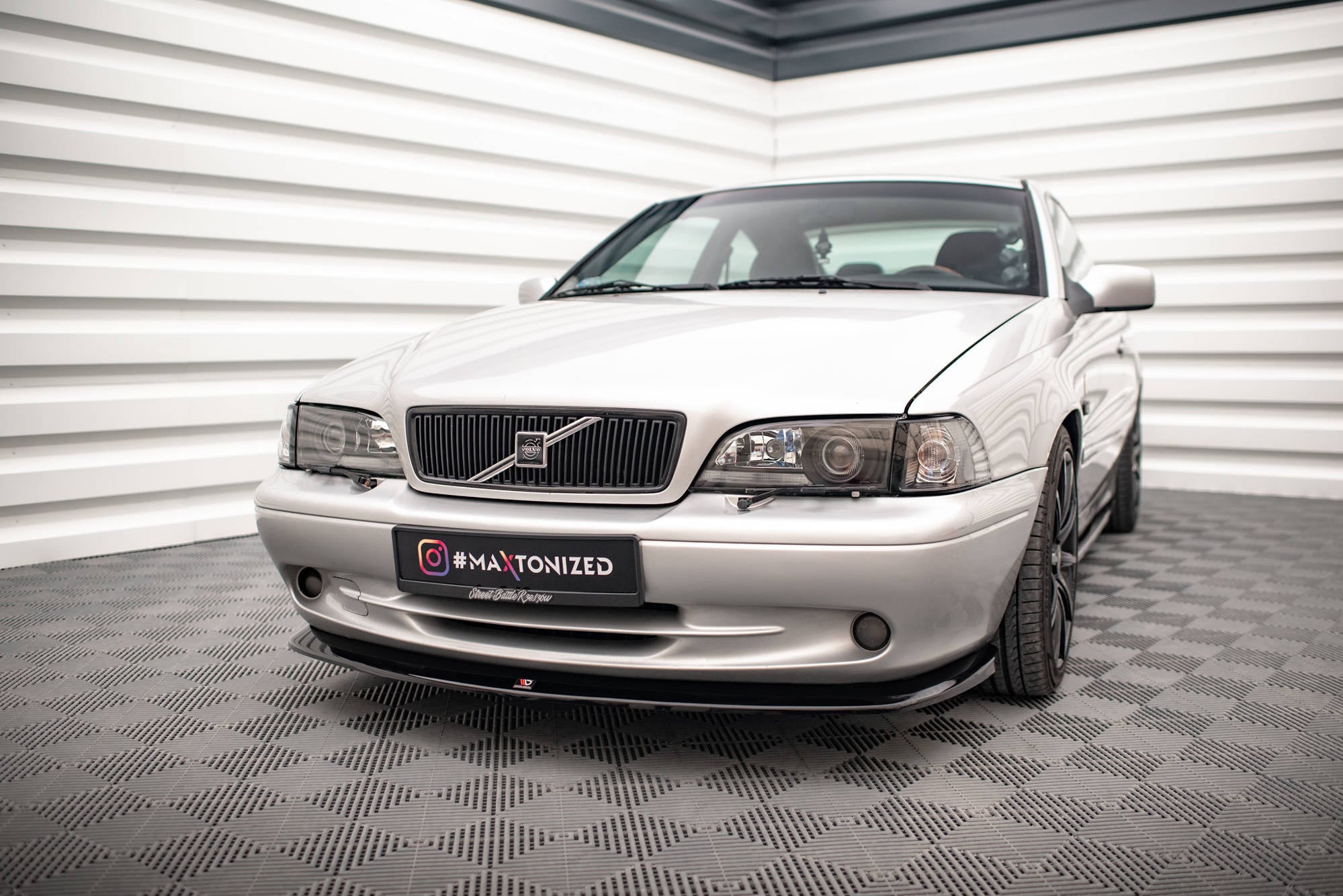 pol_pl_Splitter-Przedni-V-1-