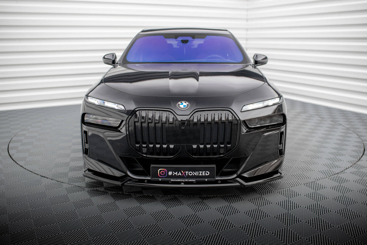 Front Splitter V.2 BMW 7 M-Pack / M760e / i7 M-Pack G70  