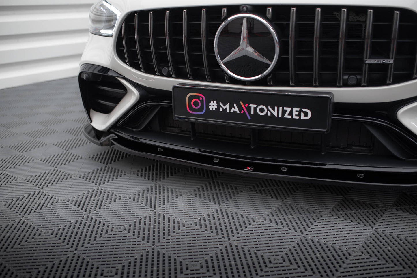 Front Splitter V.2 Mercedes-AMG GT 43 4 Door Coupe V8 Styling Package X290