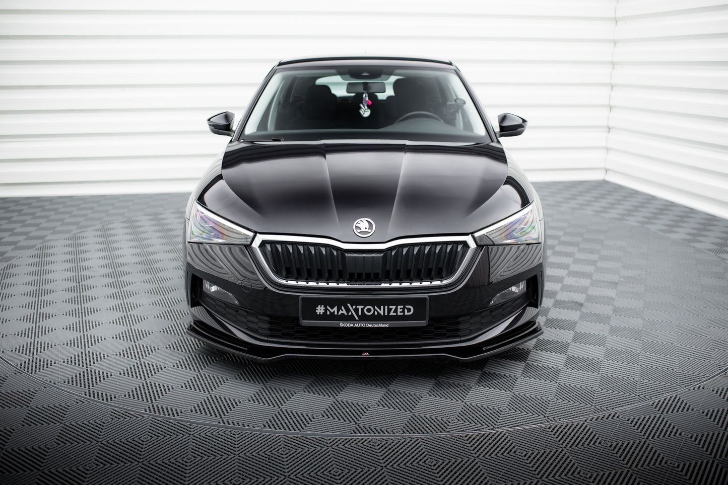 Front Splitter V.2 Skoda Scala 