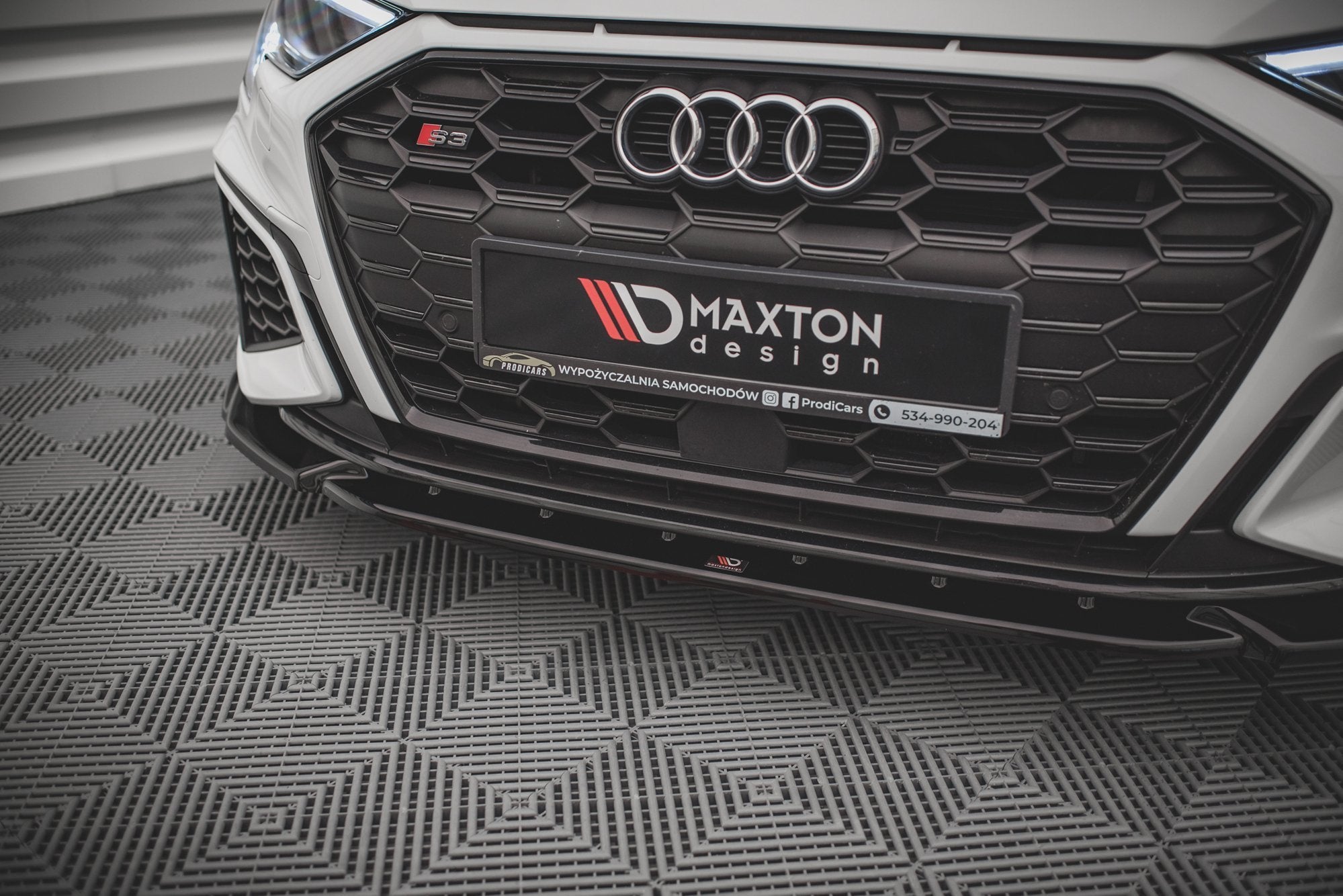 Front Splitter V.3 Audi S3 / A3 S-Line 8Y – Maxton Design