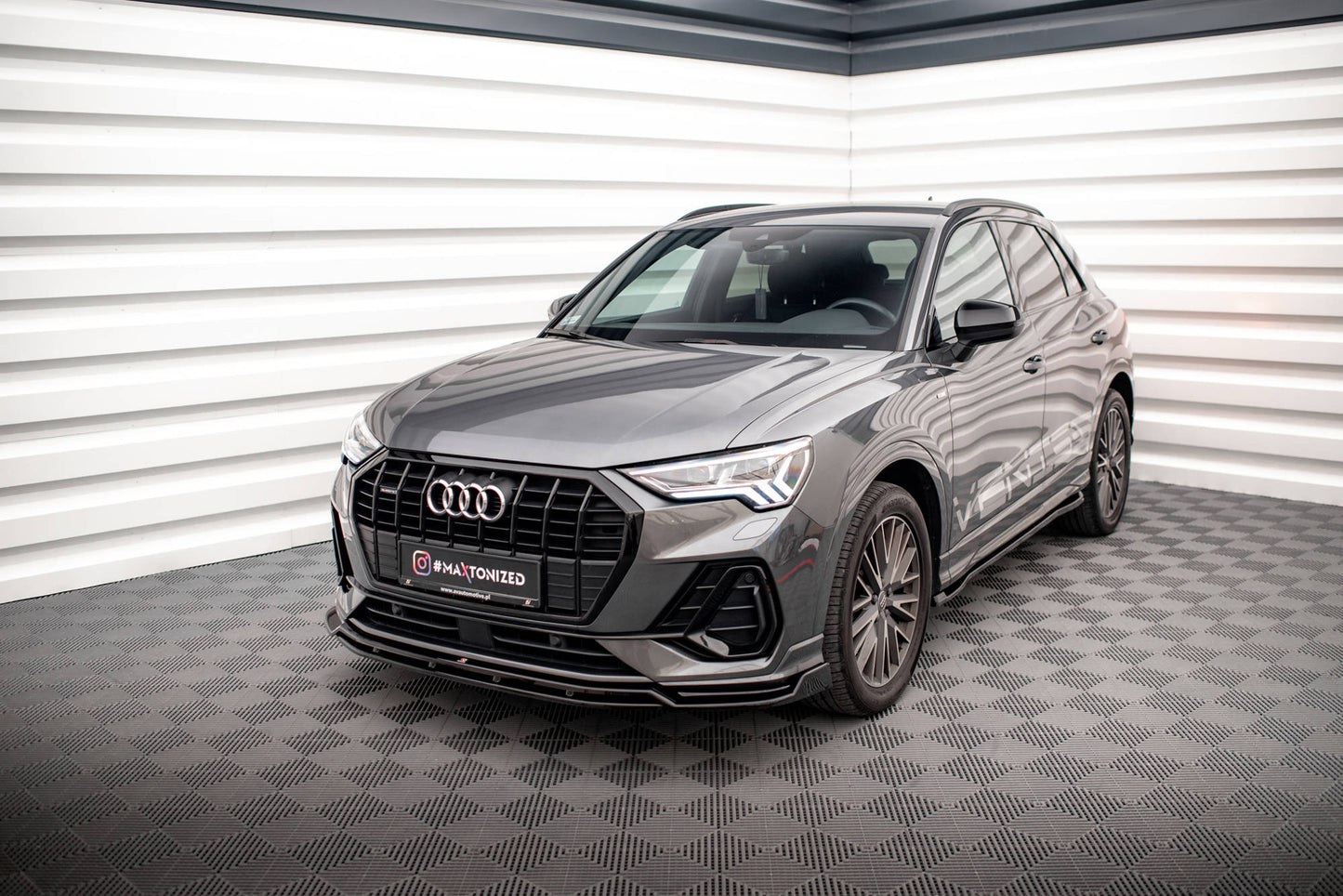 Front Splitter V.4 Audi Q3 Sportback / SUV S-Line F3