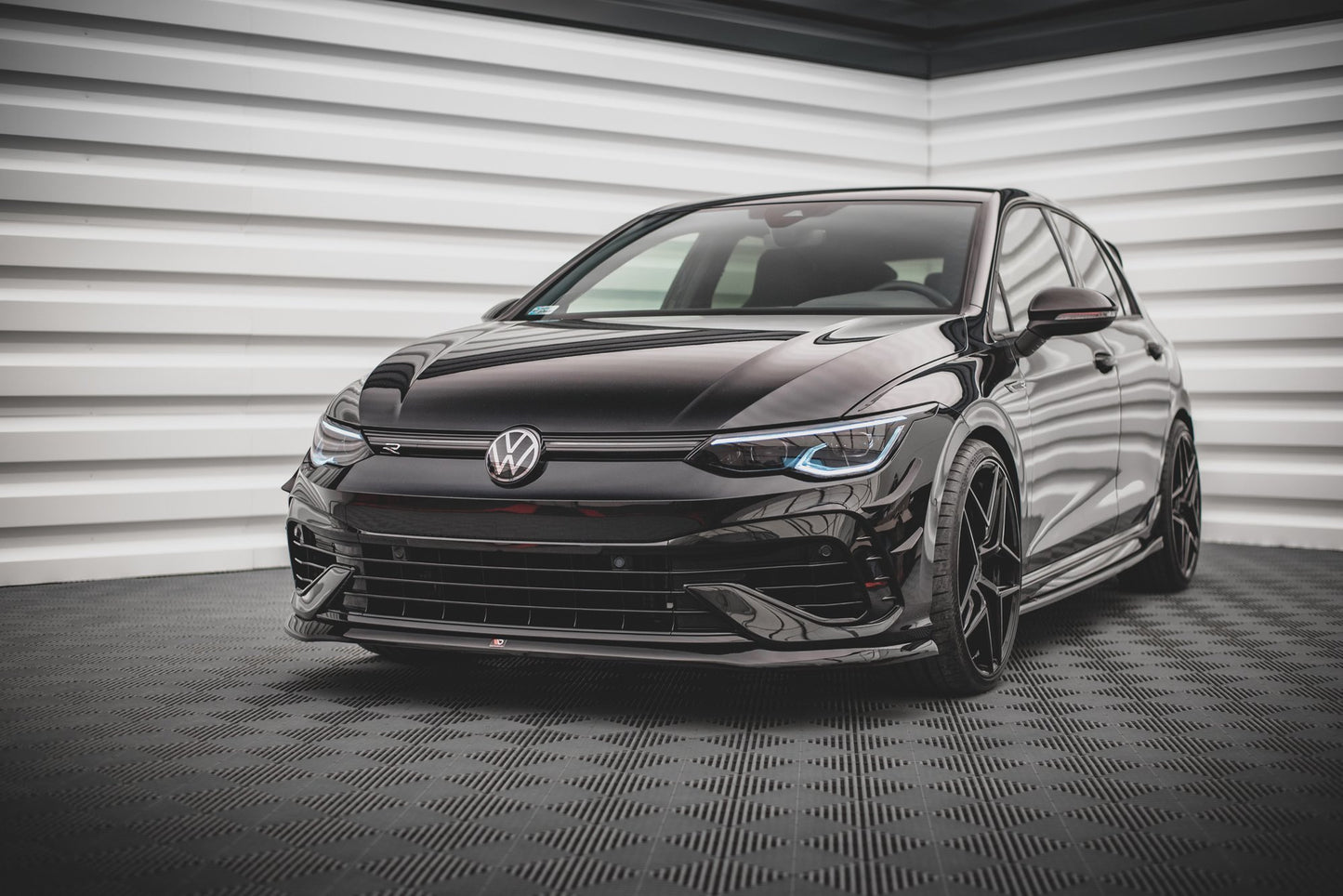 Front Splitter V.5 Volkswagen Golf R Hatchback / Variant  Mk8