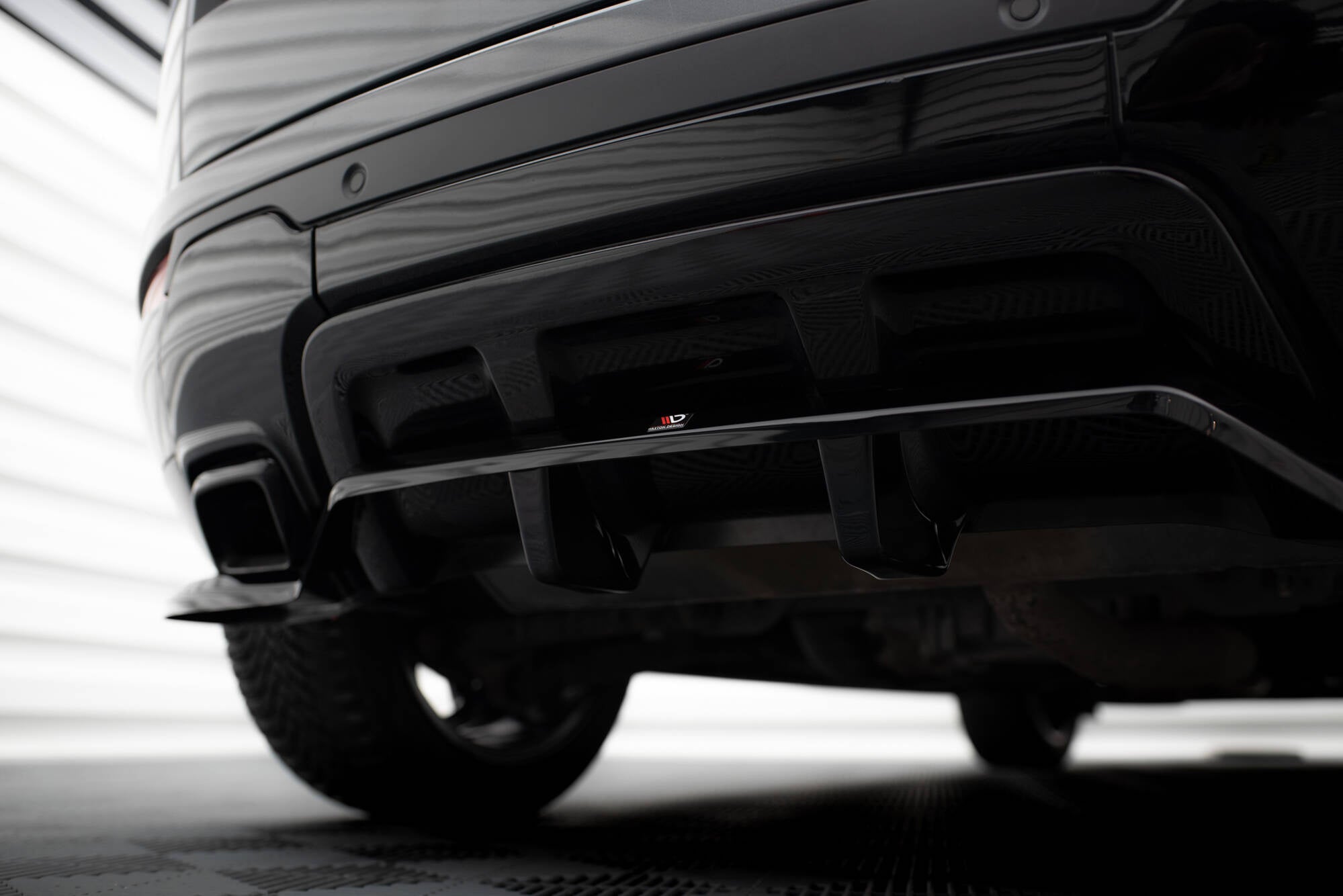 Rear Splitter (with vertical bars) Land Rover Range Rover Evoque HSE ...