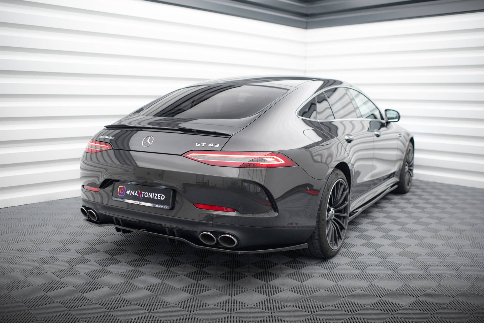 Rear Splitter (with vertical bars) Mercedes-AMG GT 53 4-Door Coupe