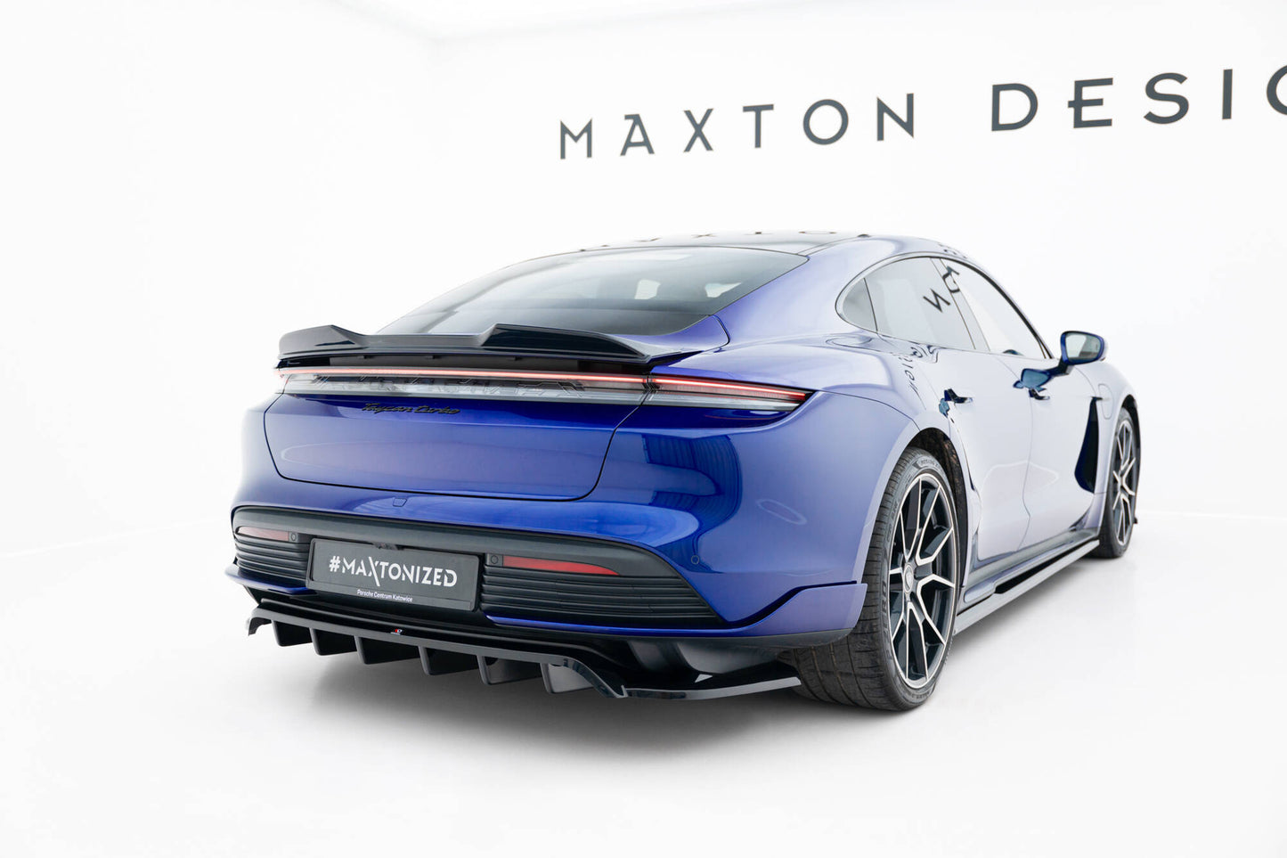 Rear Splitter (with vertical bars) Porsche Taycan Turbo S Mk1 