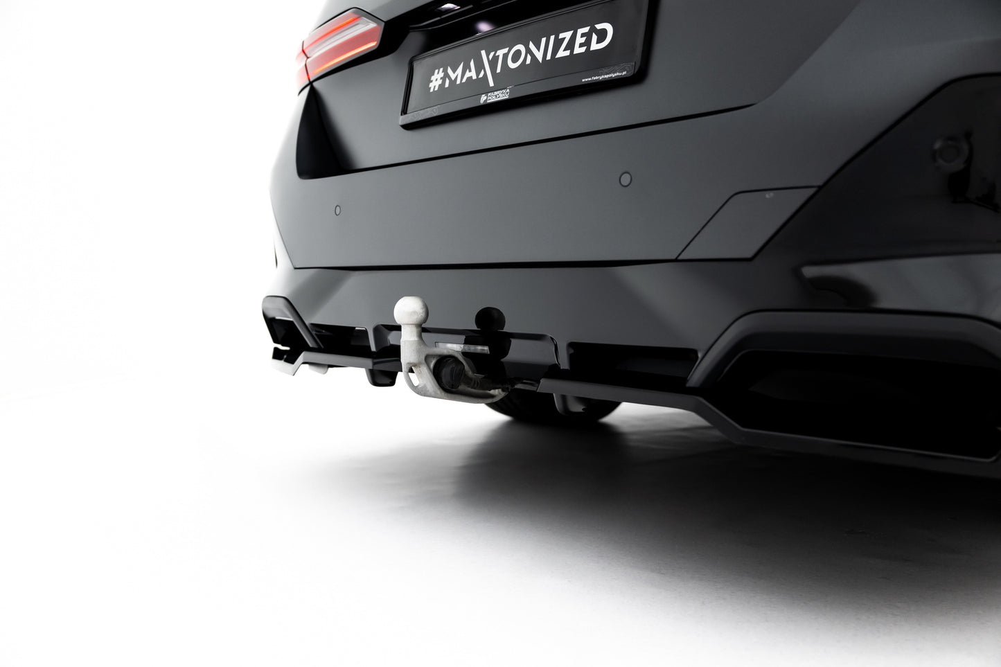 Rear Splitter (with vertical bars) V.2 BMW 5 / i5 M-Pack Sedan / Touring G60 / G61