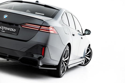 Rear Splitter (with vertical bars) V.2 BMW 5 / i5 M-Pack Sedan / Touring G60 / G61