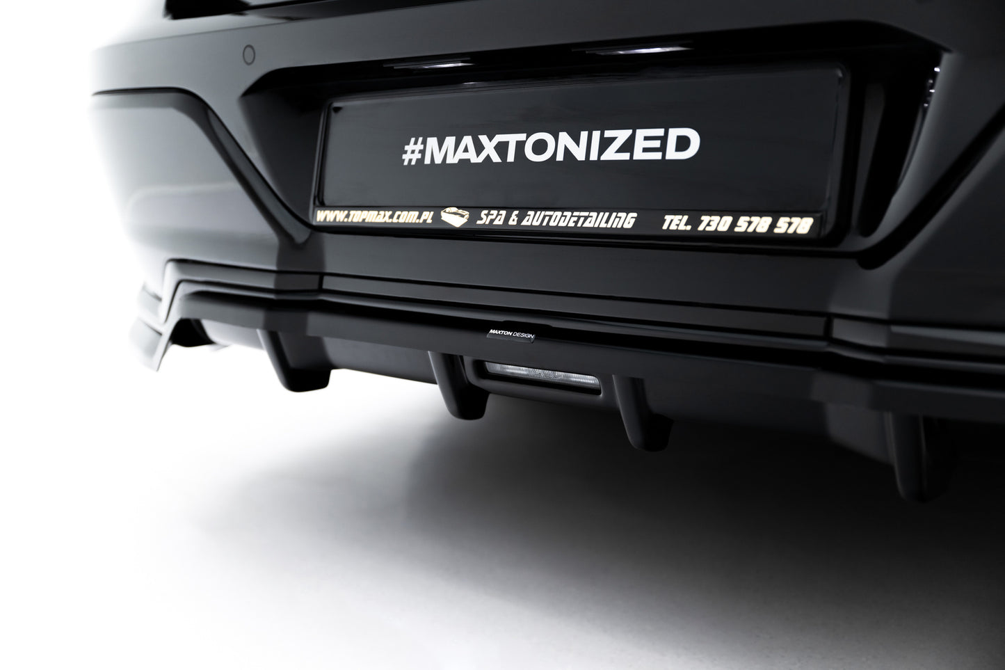 Rear Splitter (with vertical bars) V.2 BMW 7 M-Pack G70
