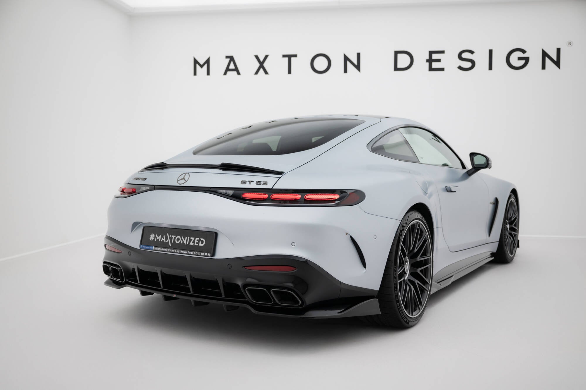 Rear Splitter (with vertical bars) V.2 Mercedes-AMG GT 63 / 55 / 63 S E ...