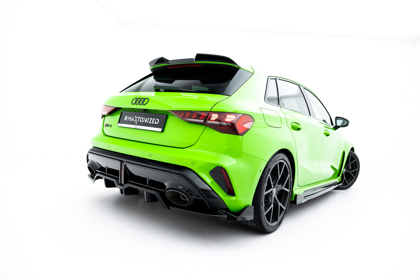 Rear Splitter (with vertical bars) V.3 Audi RS3 Sportback 8Y Facelift