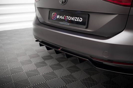 Rear Splitter (with vertical bars) Volkswagen Passat Sedan / Variant B8