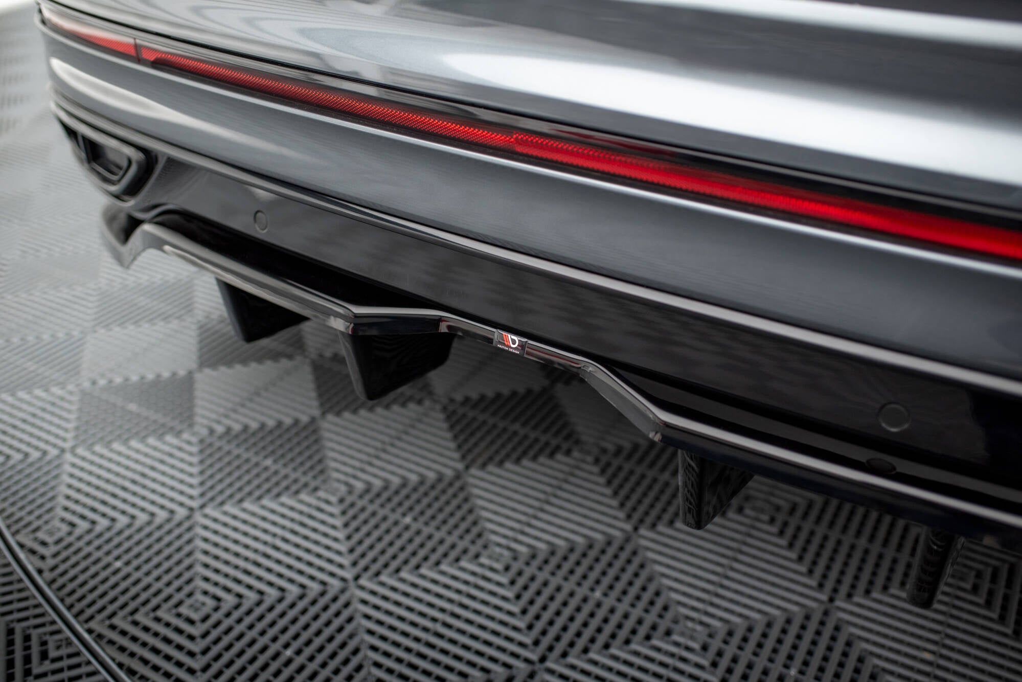 Rear Splitter (with vertical bars) Volkswagen Tiguan Allspace R-Line ...