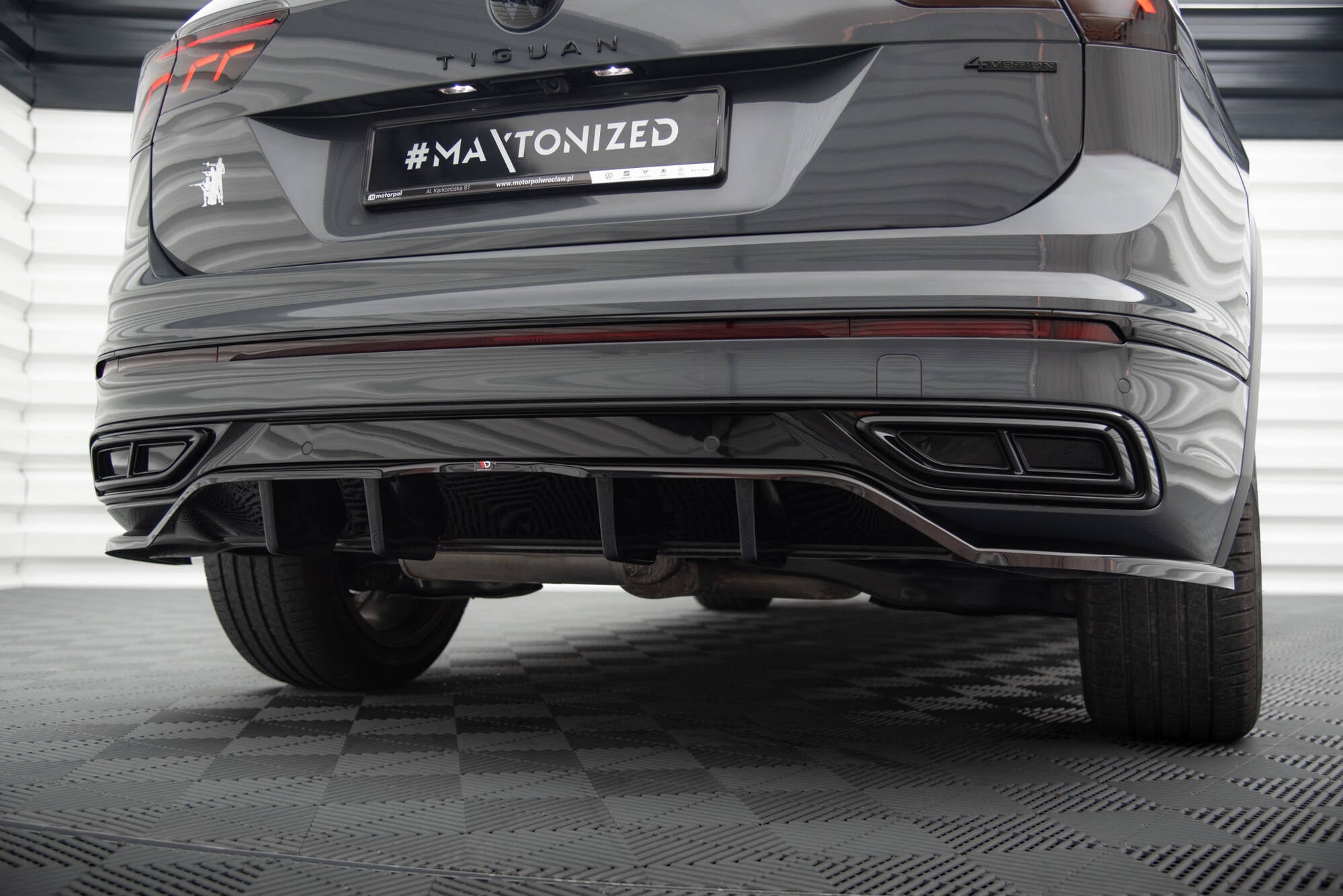 Rear Splitter (with vertical bars) Volkswagen Tiguan R-Line Mk2 ...