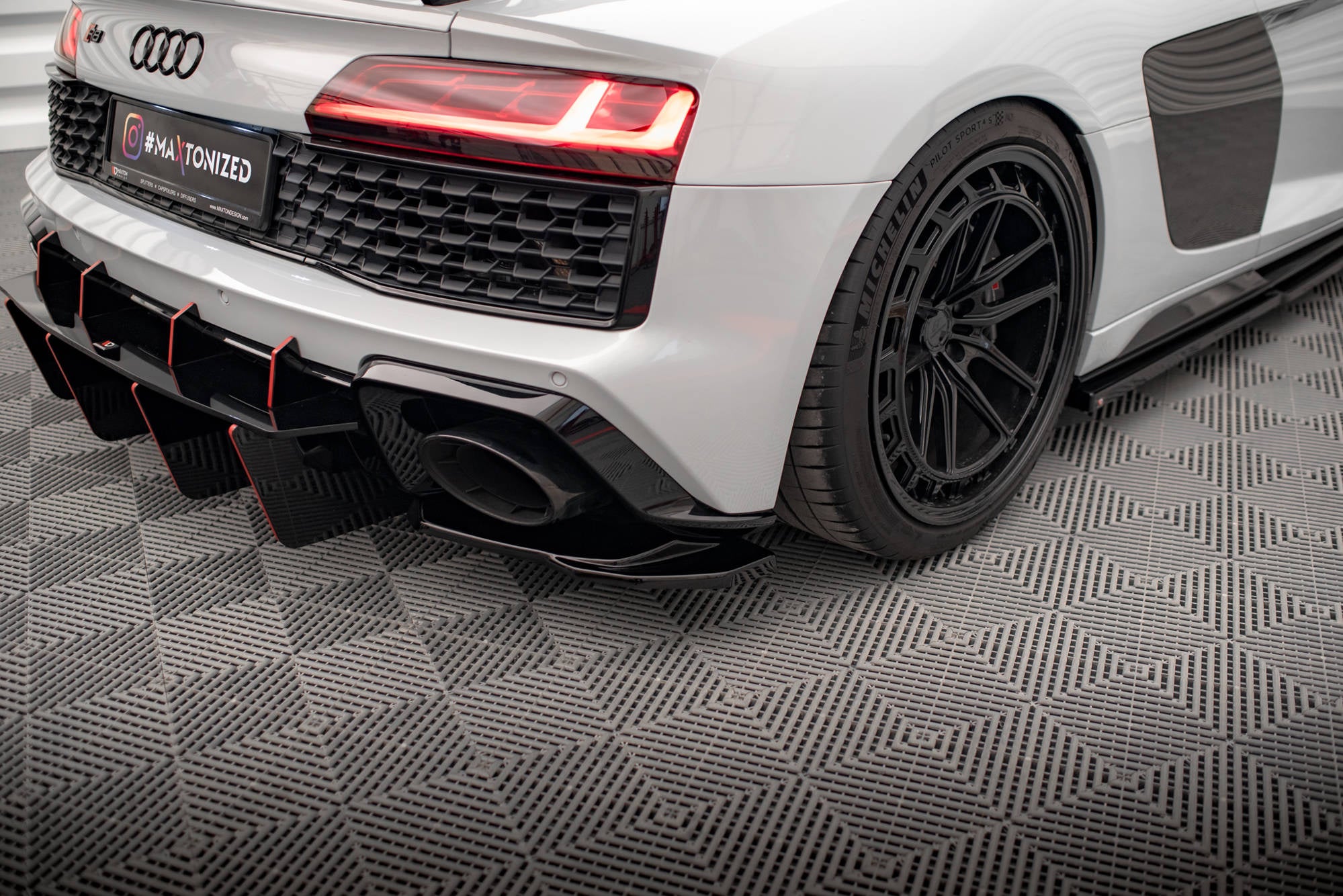 Rear Side Splitters Audi R8 Mk2 Facelift – Maxton Design