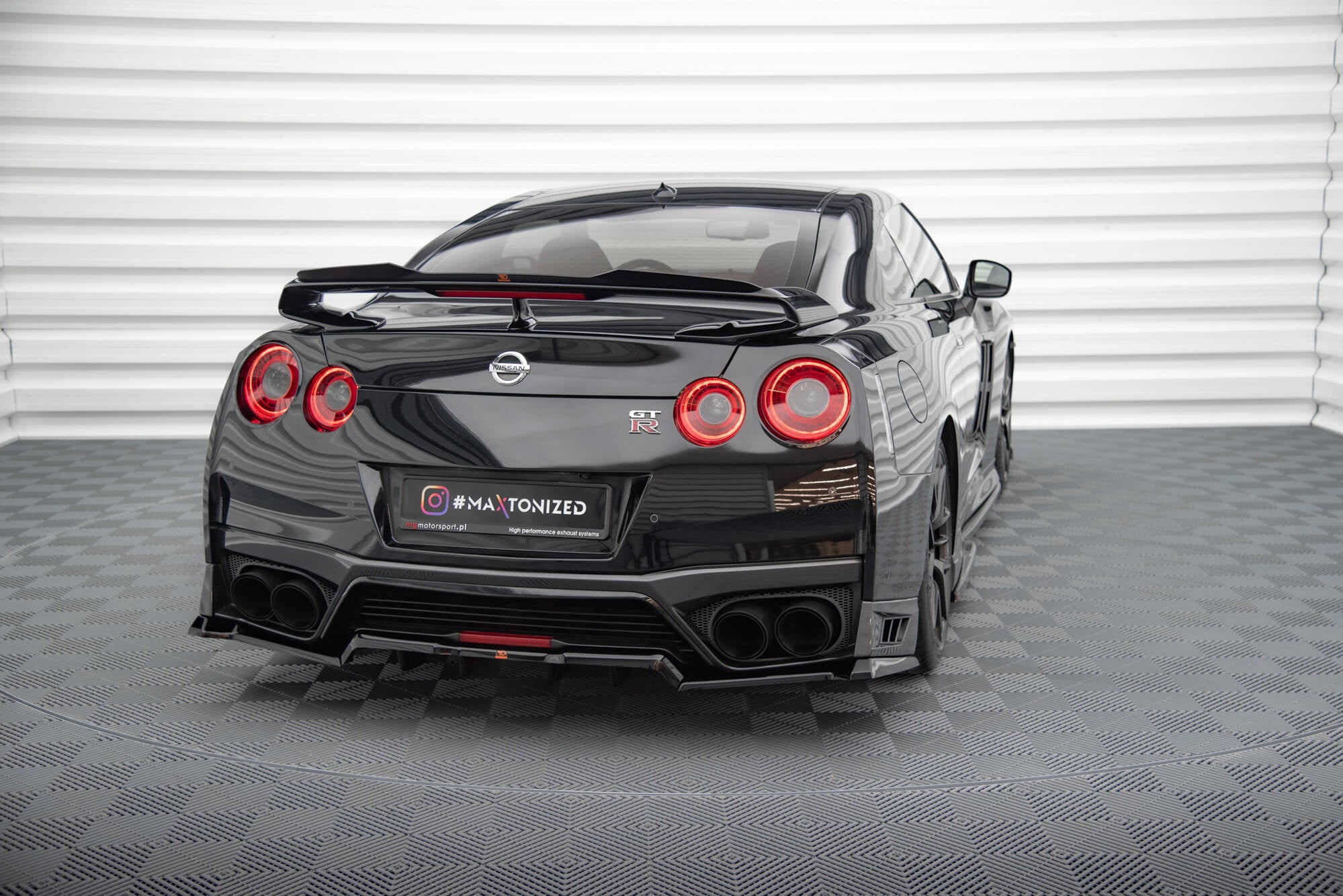 Rear Side Splitters Nissan GTR R35 Facelift – Maxton Design