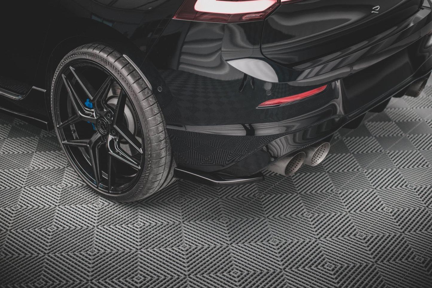 Rear Side Splitters V.2 for Volkswagen Golf R Hatchback Mk8
