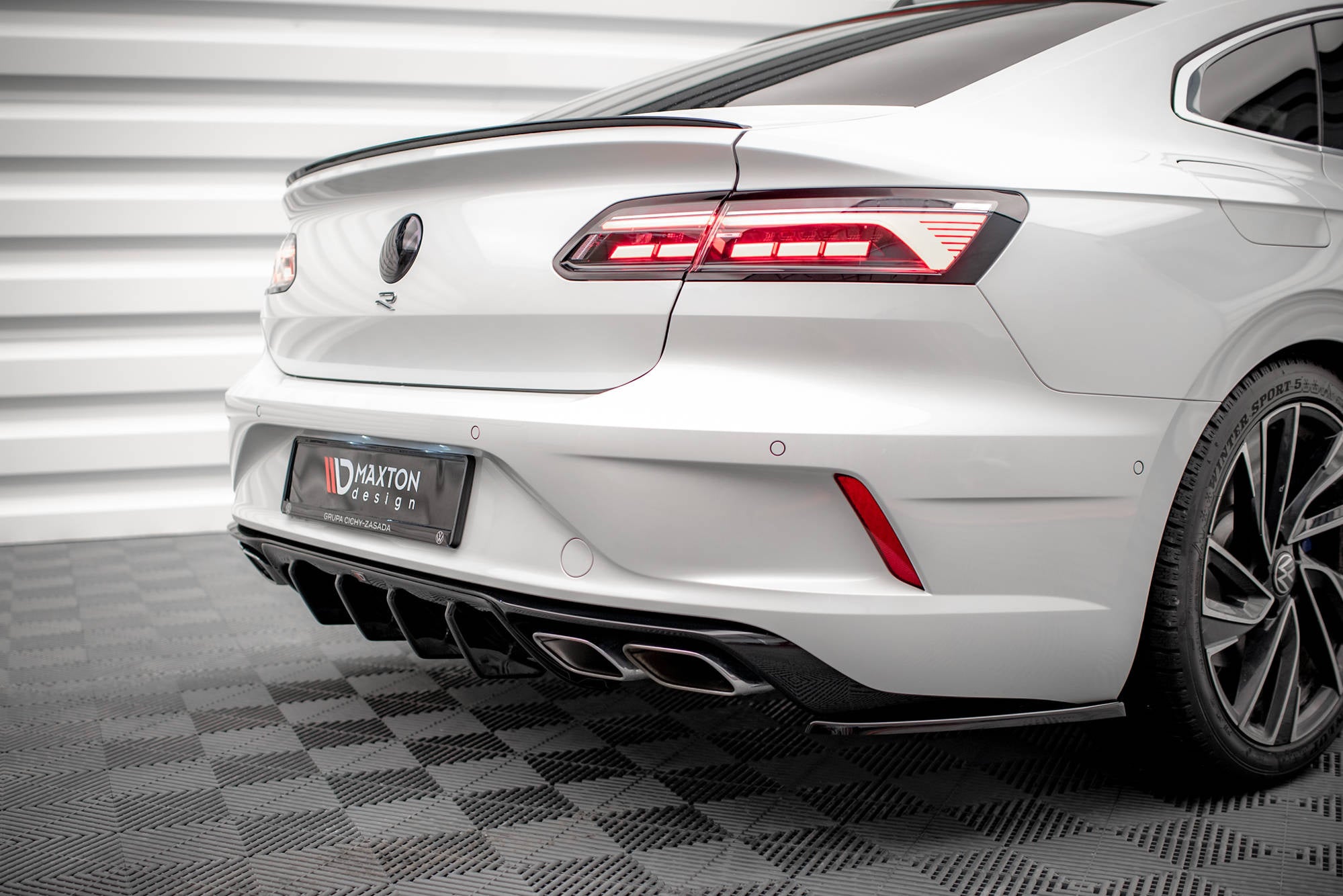 Heck Diffusor Seite Volkswagen Arteon R Sedan / Shooting Brake Mk1