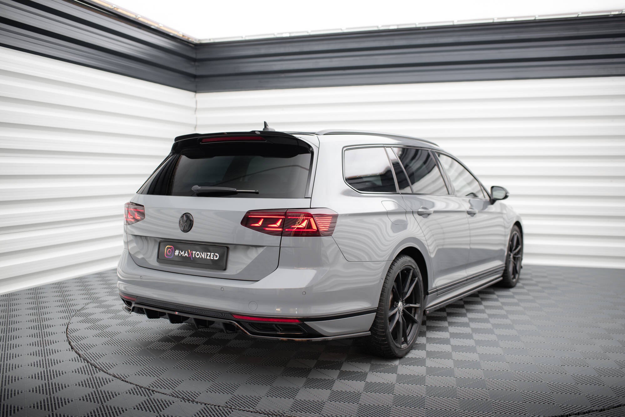 Spoiler Cap Volkswagen Passat R-Line B8 – Maxton Design