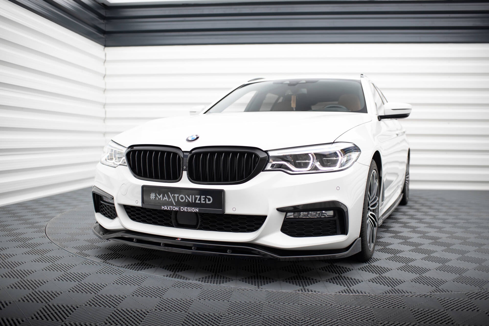 Set Of Splitters suitable for BMW 5 Sedan M-Pack G30 – Maxton Design