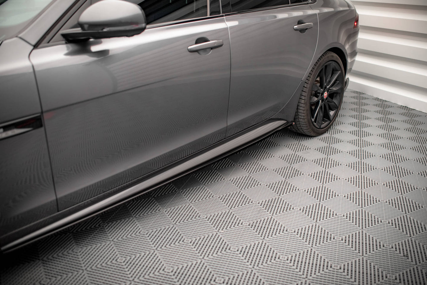 Set of Splitters Jaguar XF R-Sport Mk2