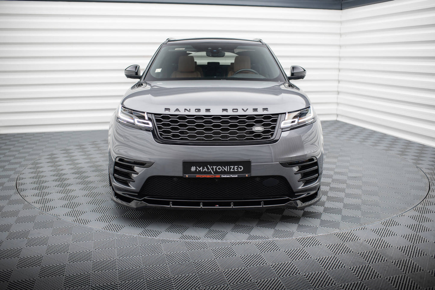 Set of Splitters Land Rover Range Rover Velar R-Dynamic Mk1 (The kit is compatible with the towbar)