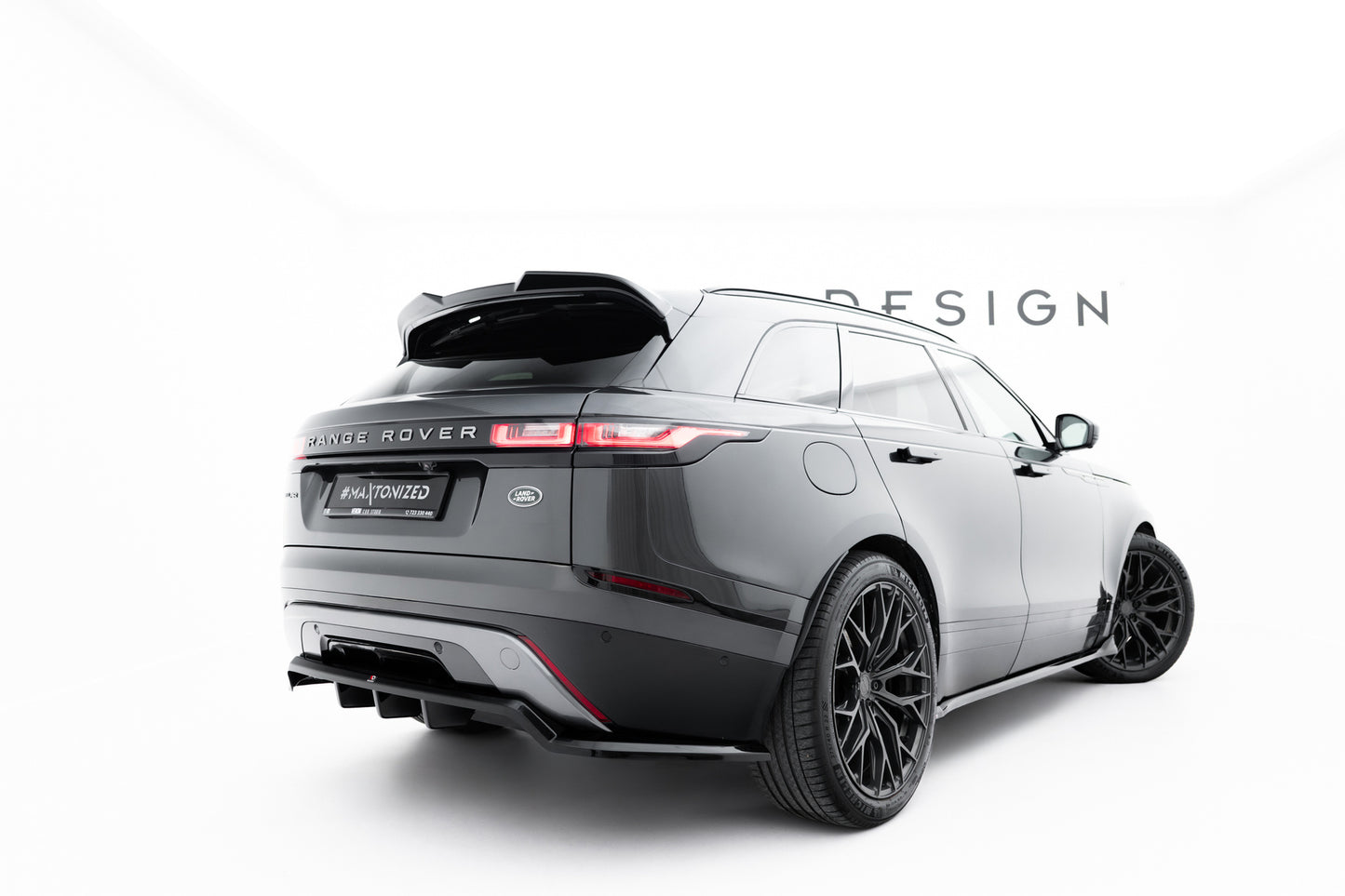 Set of Splitters Land Rover Range Rover Velar R-Dynamic Mk1 (The kit is not compatible with a towbar)