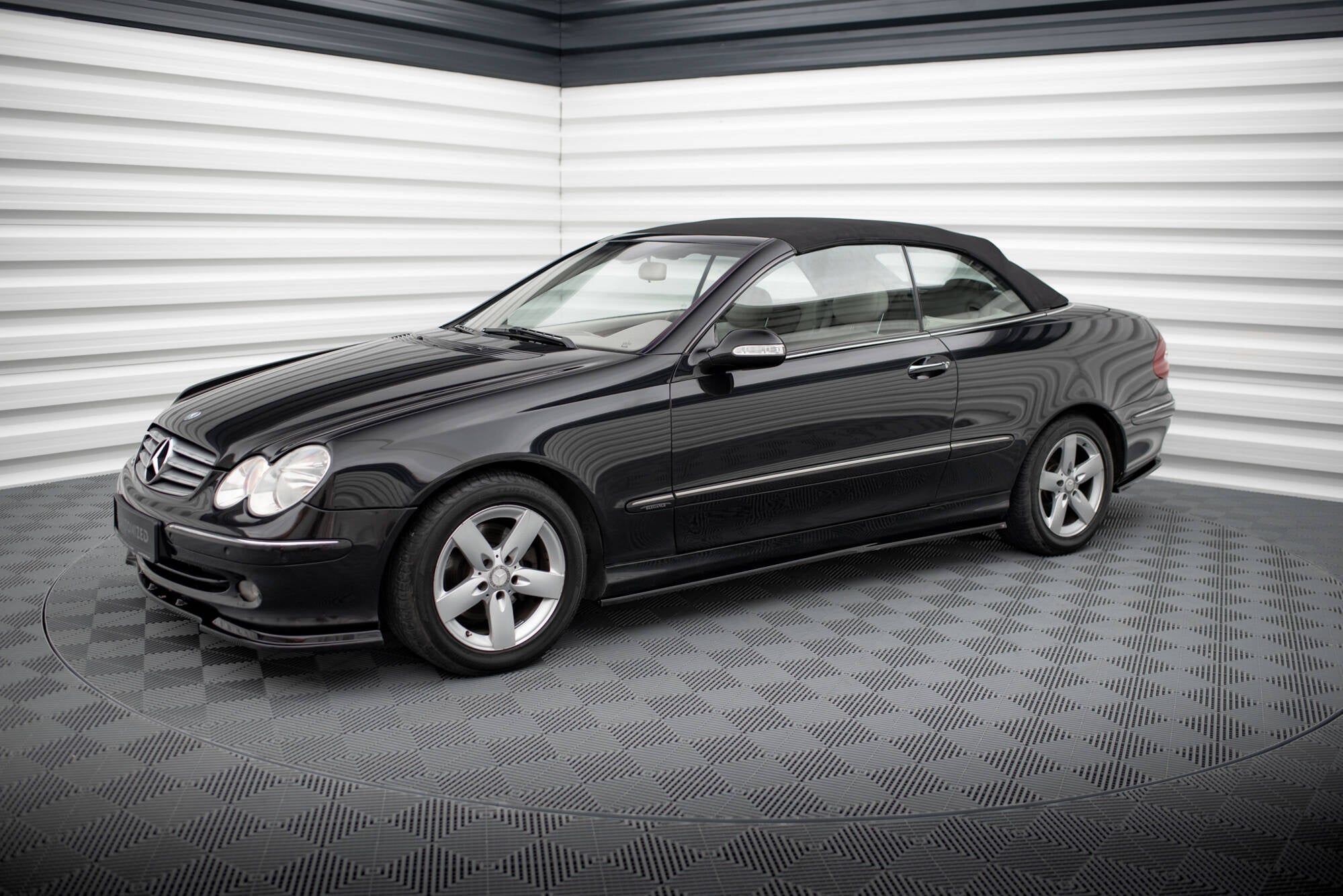 メルセデス・ベンツ　CLk320 W209 Set Of Splitters suitable for Mercedes-Benz CLK W209 – Maxton Design